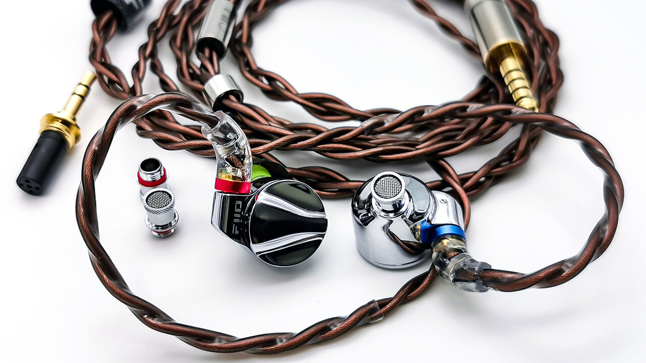 FiiO FD15」 大口径13.8mmドライバー搭載で質の高いニュートラル FiiO FD15」 大口径13.8mmドライバー搭載で質の高いニュートラル