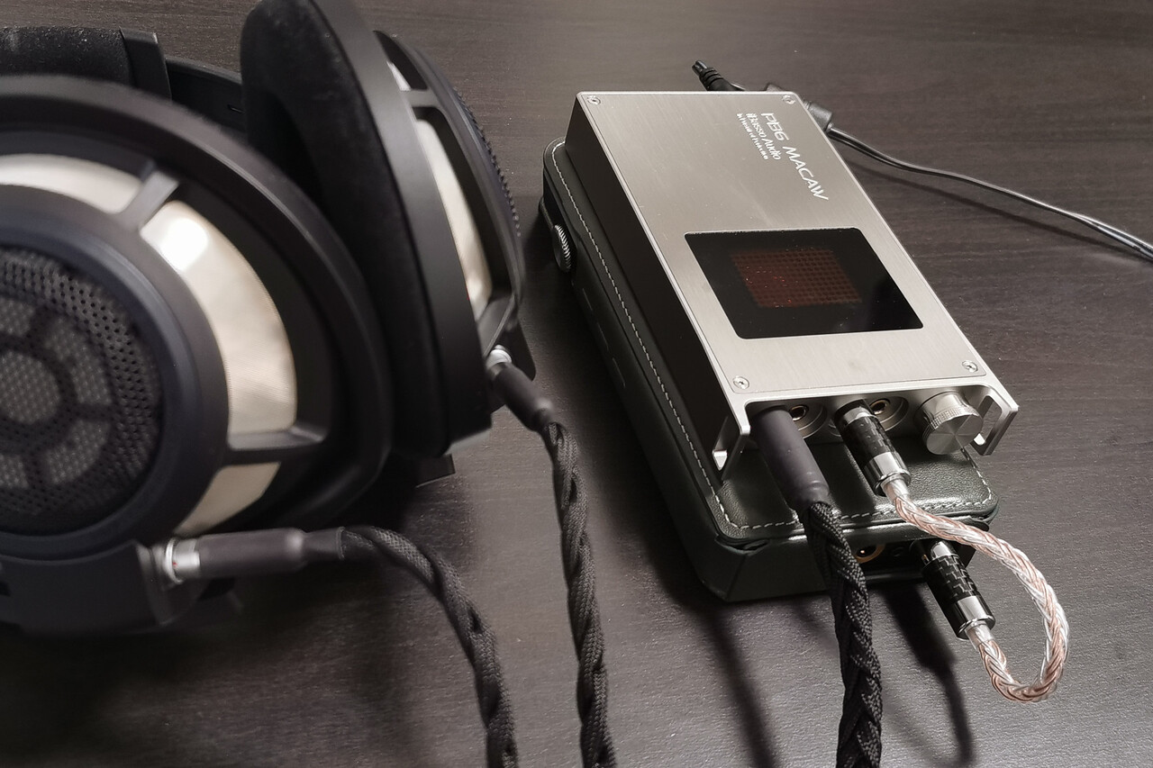 iBasso PB6 MACAW」 JAN6418真空管を4基搭載。TUBE/ClassABモード切替