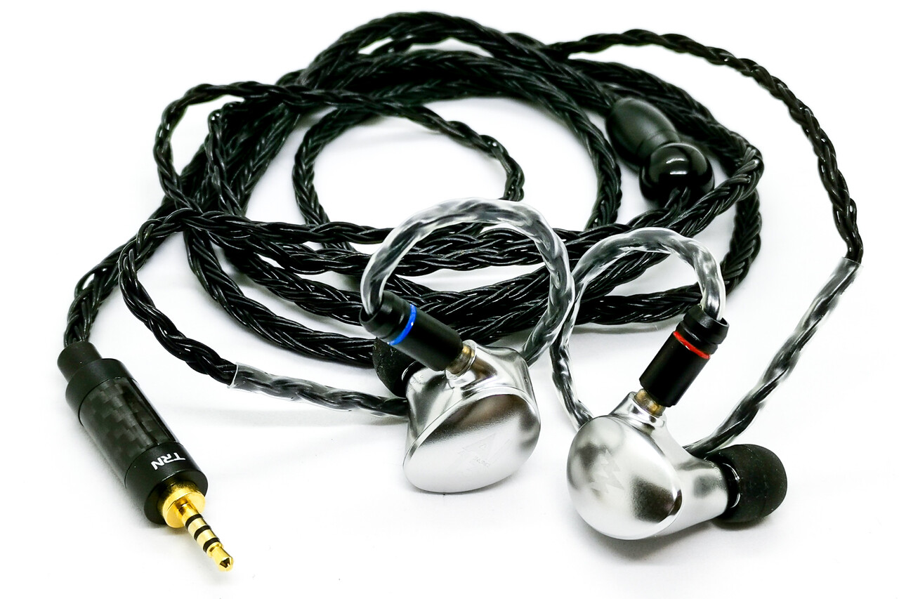 Whizzer HE03AL」 シンプルなメタリックデザイン、見た目を