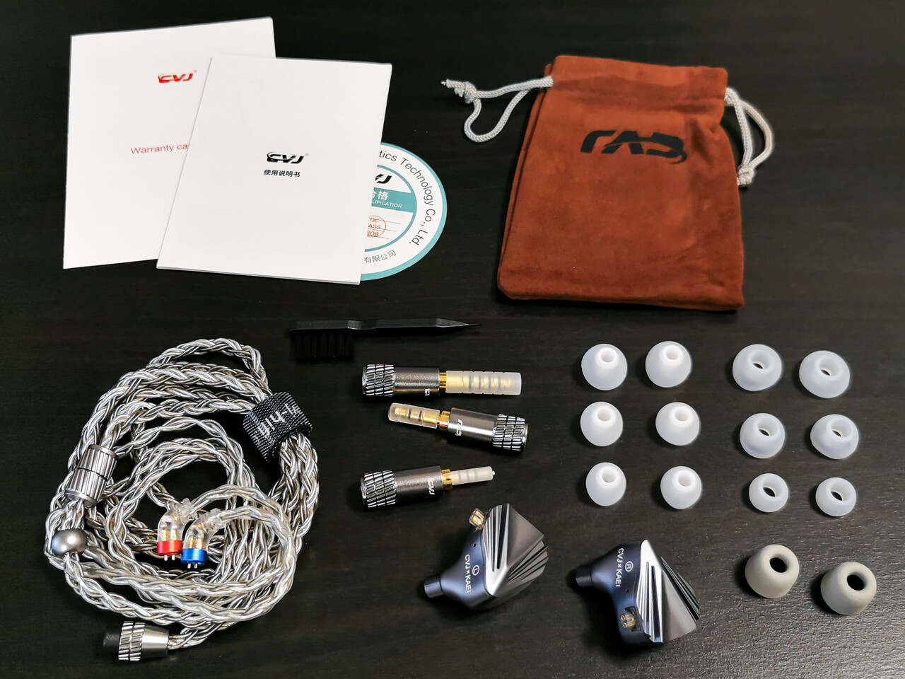 CVJ X KAEI Kumo」 片側8BA、高品質ダンパー等による入念な CVJ X KAEI Kumo」 片側8BA、高品質ダンパー等による入念な
