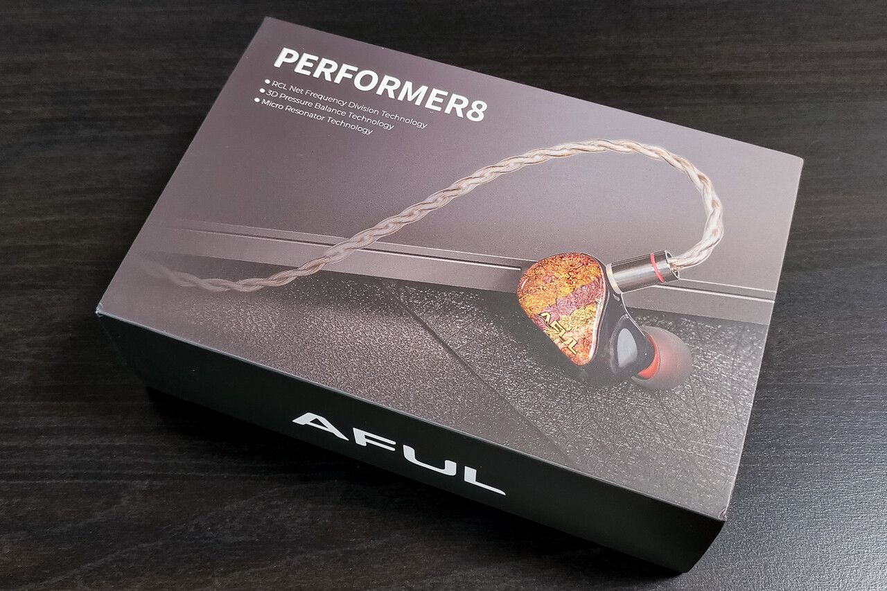 AFUL Performer8」 7BA+1DD構成に数々の特許技術で驚くほど上質 AFUL Performer8」 7BA+1DD構成に数々の特許技術で驚くほど上質