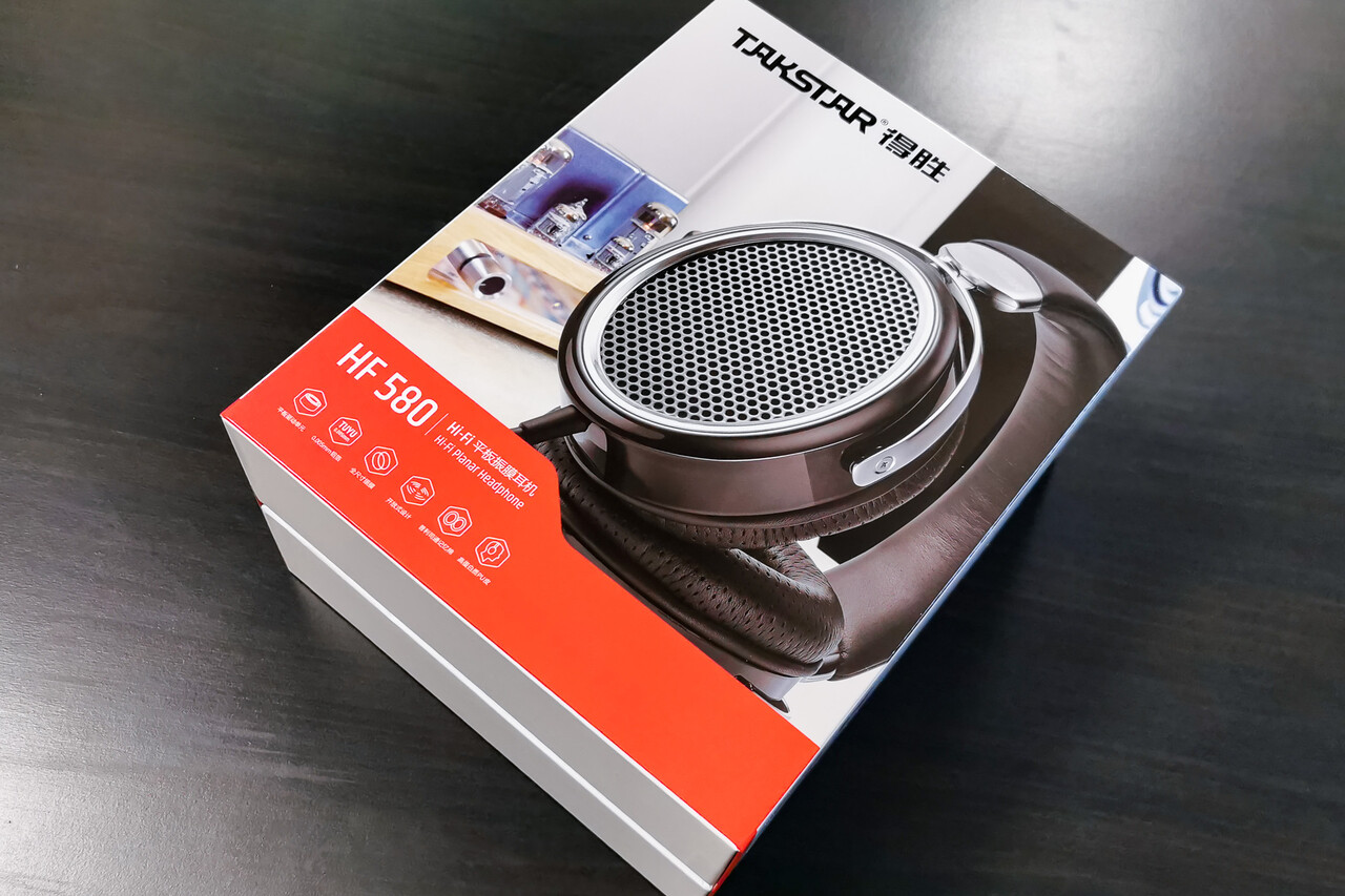 TAKSTAR HF580」 極薄振動板による大口径平面駆動ドライバー搭載 TAKSTAR HF580」 極薄振動板による大口径平面駆動ドライバー搭載