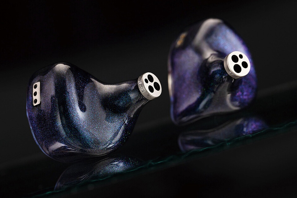 Kinera Imperial Loki」 怒濤の1DD+6BA+4EST+1BCの12ドライバー