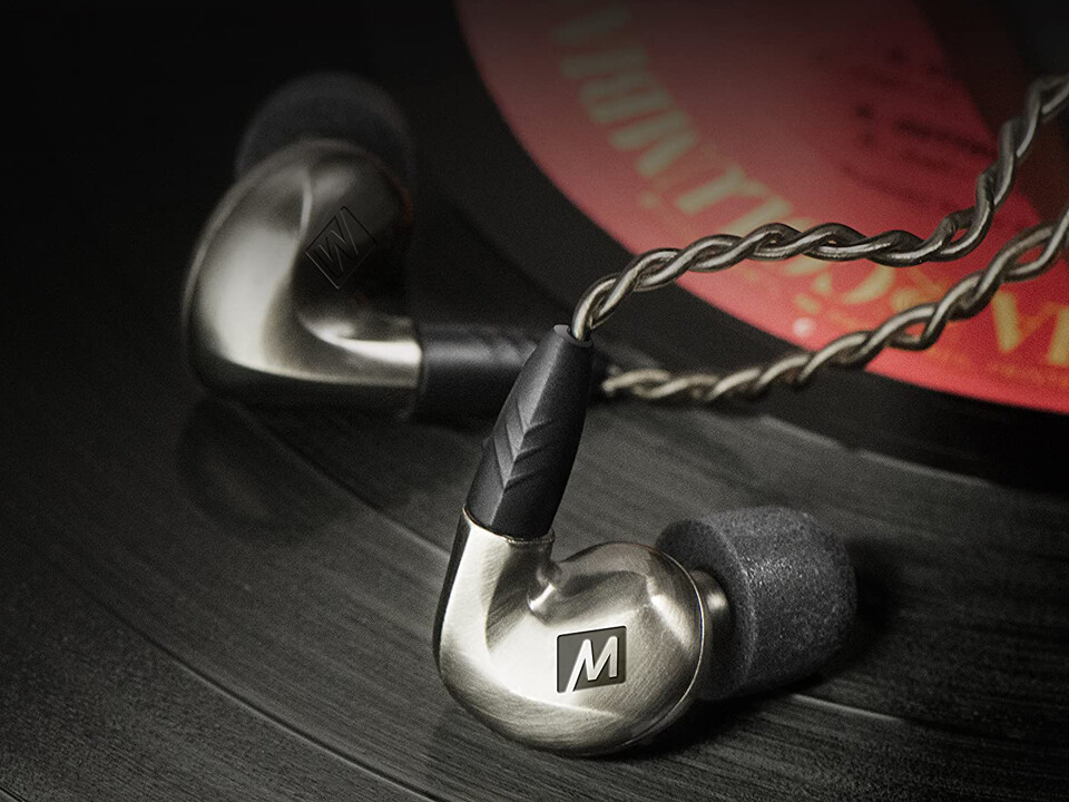 オーディオ　Pinnacle　P-1      (お値引きご勘弁下さい) MEE audio Pinnacle P1 価格比較 - 価格.com