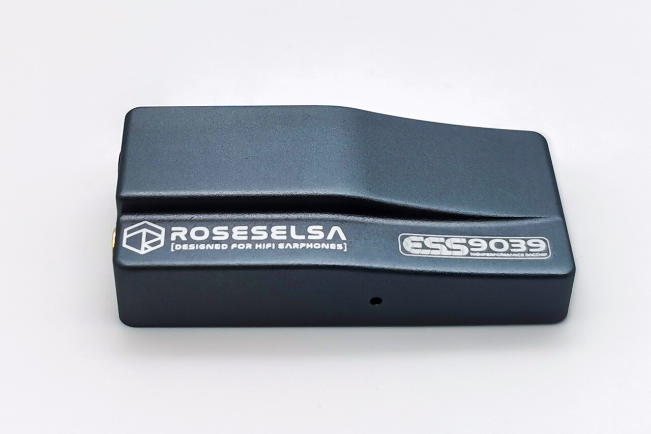 ROSESELSA RS9039」 DACにES9039Q2Mを搭載し、ノイズレス設計 ROSESELSA RS9039」 DACにES9039Q2Mを搭載し、ノイズレス設計