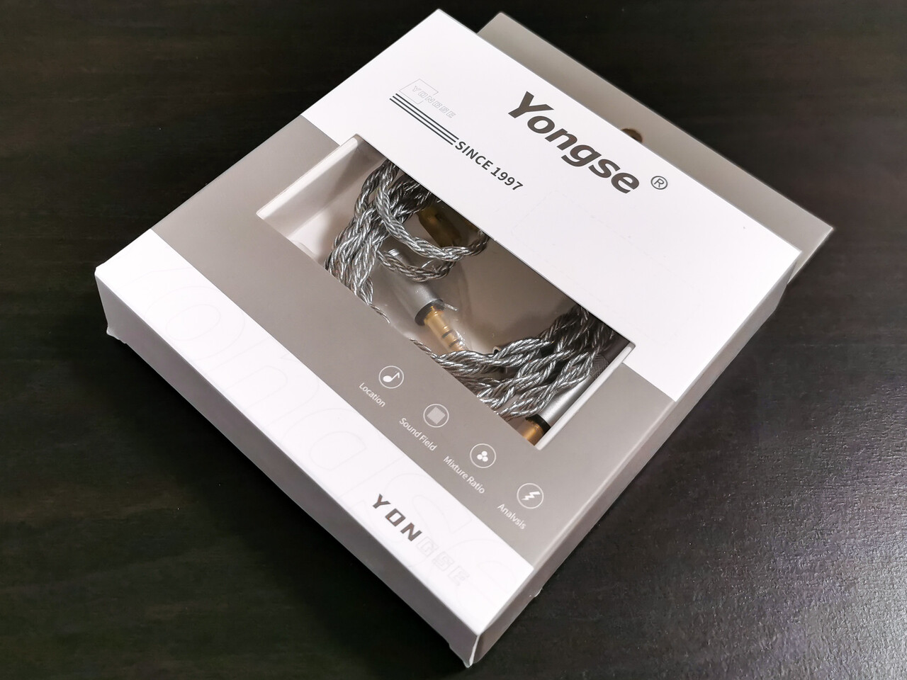 YONGSE Obsidian」 6Nグレード銀メッキ単結晶銅線 4芯ケーブル ／ 銀