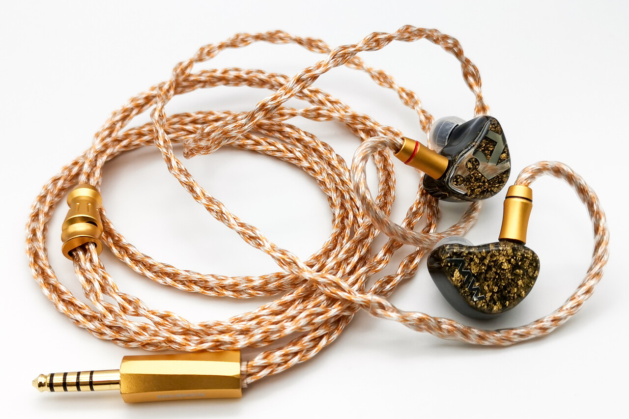 イヤホン UniqueMelody Macbeth+ nicehck goldcrown Macbeth Gold - Unique Melody -ミックスウェーブ株式会社