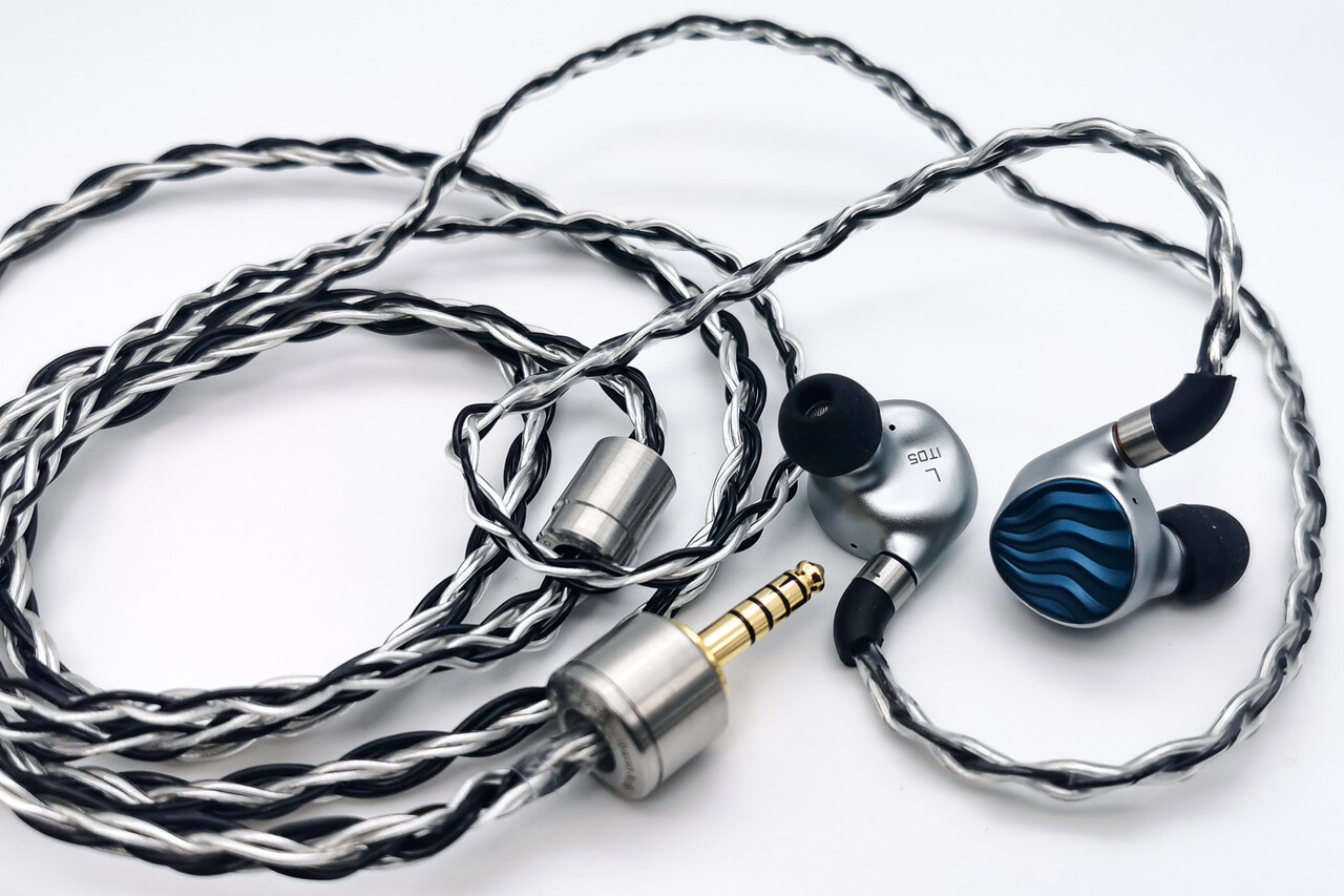 iBasso Audio IT05」 高級感のあるシェルデザインに独自技術の高