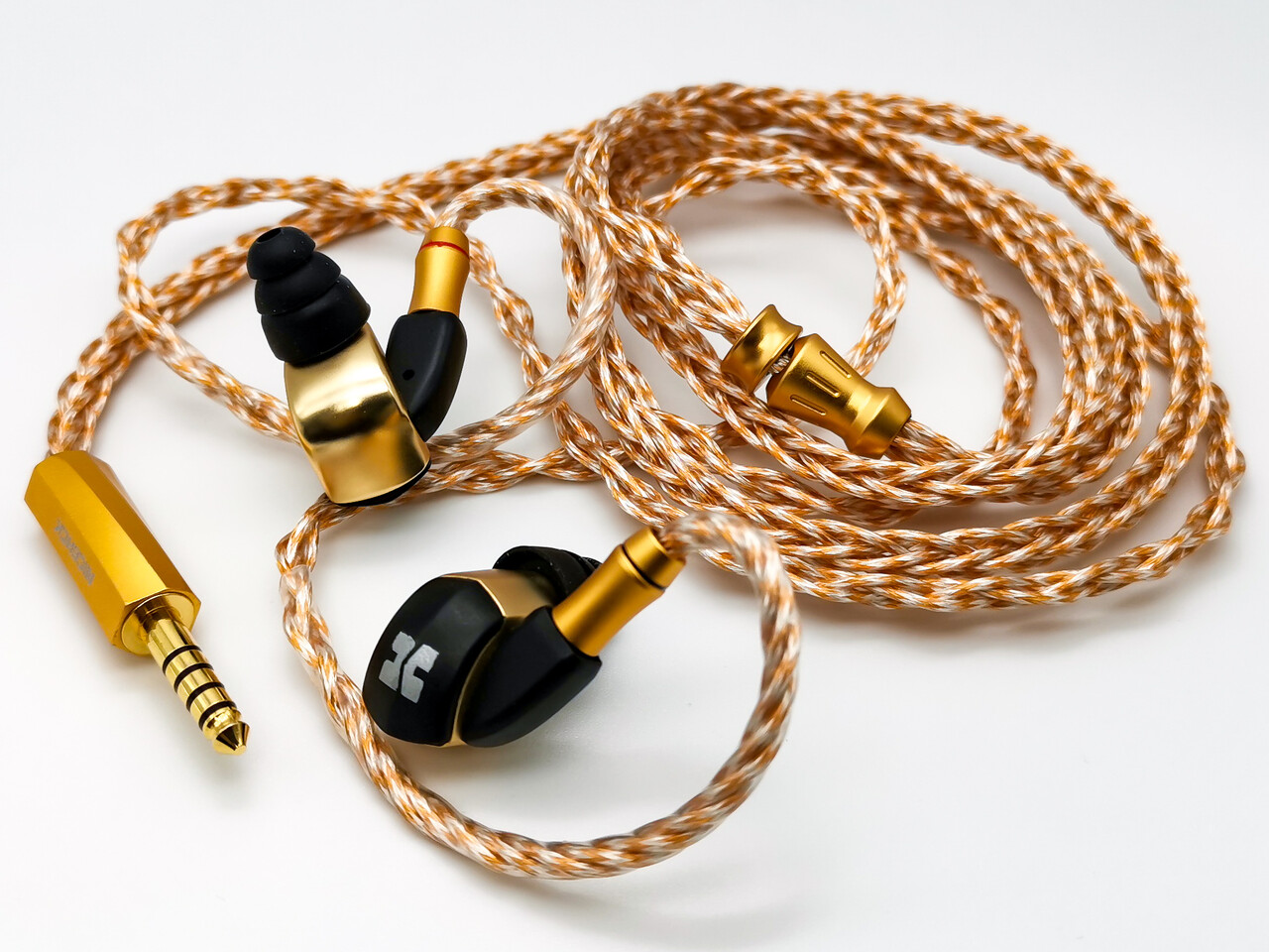 NICEHCK GoldCrown」8N OCC＋ 五元素合金銀メッキ線 8芯ケーブル