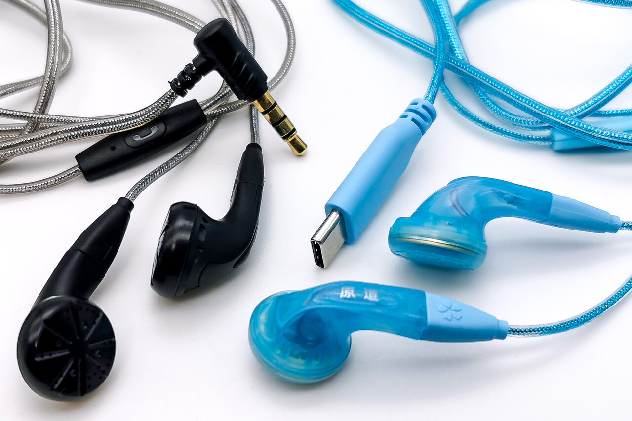 NICEHCK YDSmall」 直販サイト10ドル以下、アマゾンでも千円台で