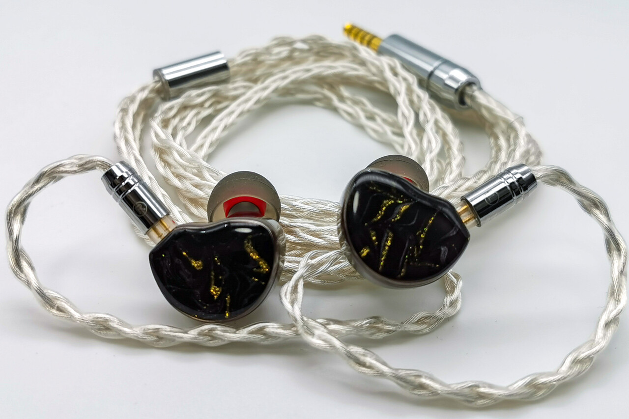 限定66台生産】Simphonio P-Zero イヤホン - メルカリ