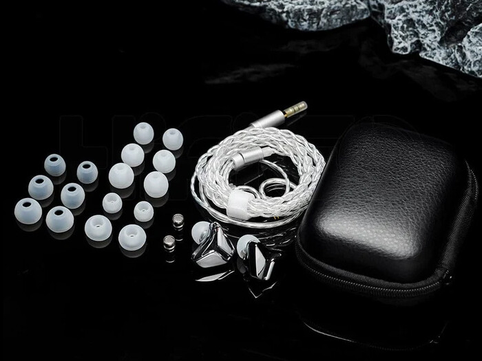 MUSE HiFi The East6」 個性的デザインに明瞭ながら温かく聴き