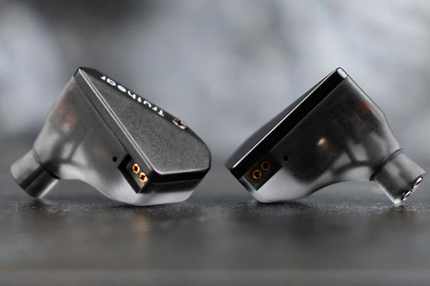 Truthear HEXA 1DD+3BA リケーブル可能 Truthear HEXA」 クールな外観に高度に計算された3BA+1DD構成の