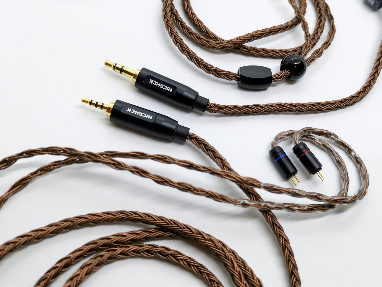 NICEHCK CT4」 16芯 高純度無酸素銅 OFC ケーブル（低価格版） より