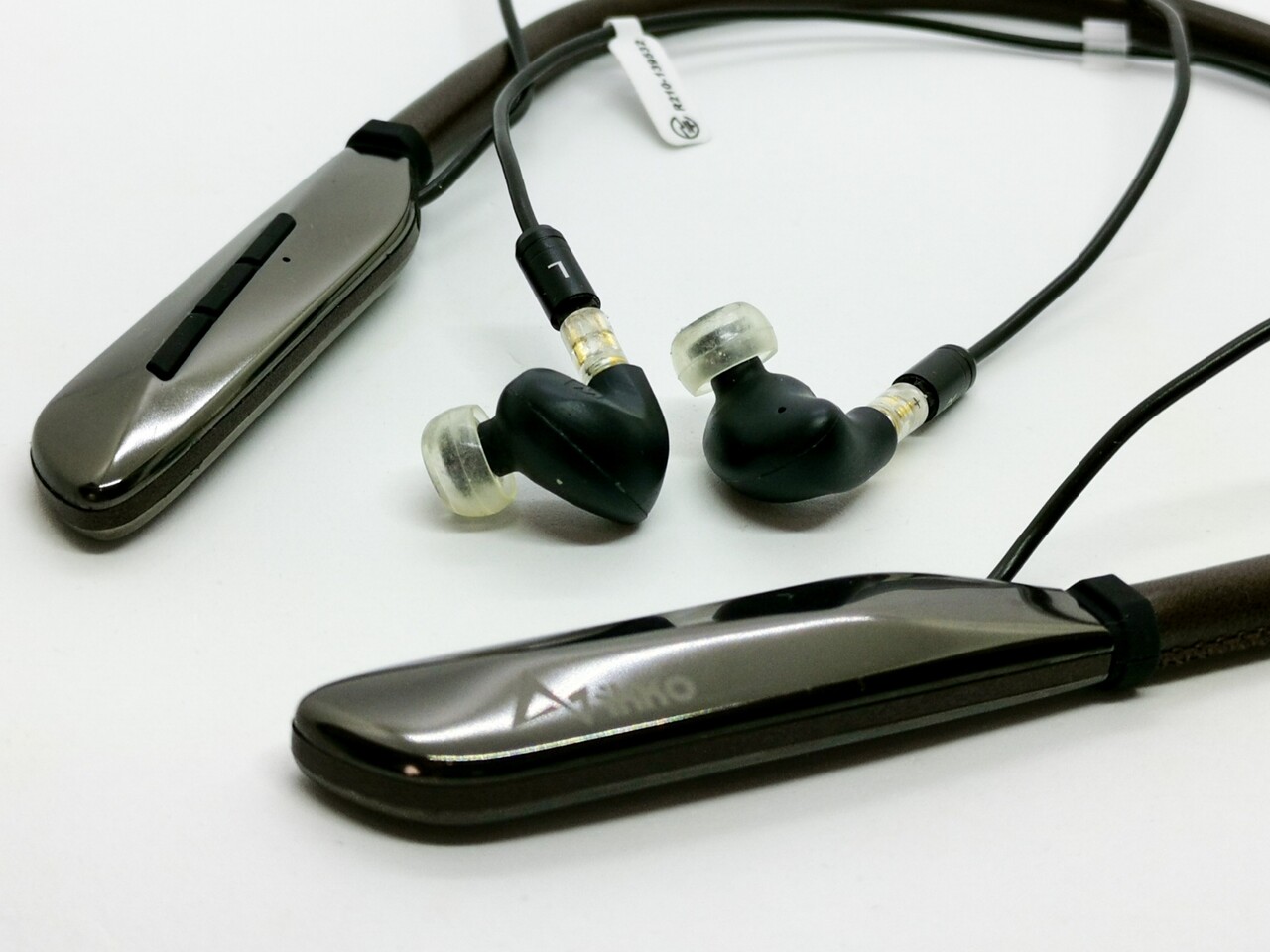 MMCX対応 Bluetoothケーブル ARC ITB05 ikko Arc ITB05」 Dual DAC搭載のフルバランス仕様。ハイ