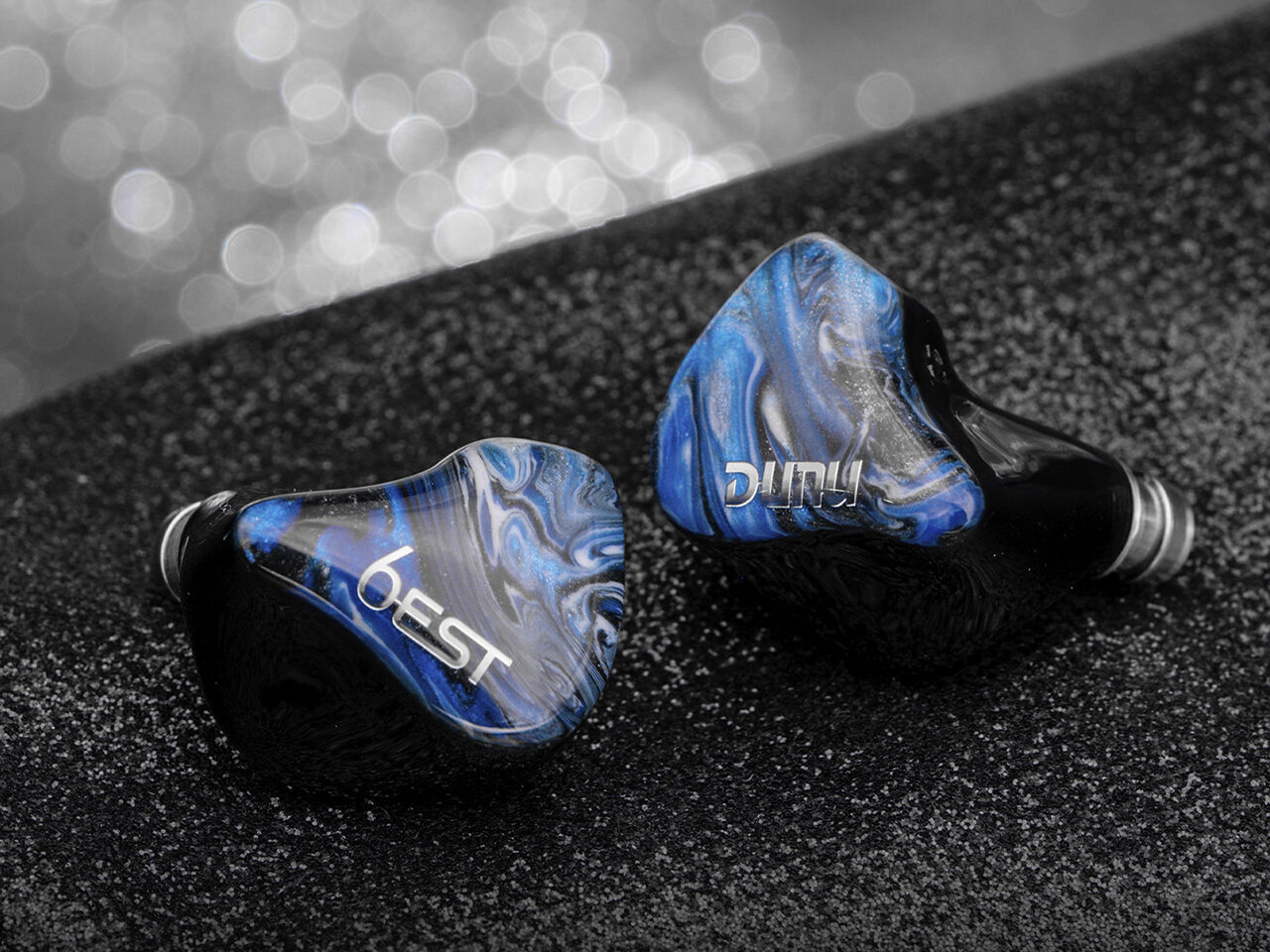 棚からレビュー】 「DUNU SA6EST」 定評あるKnowles+Sonion製6BA構成に