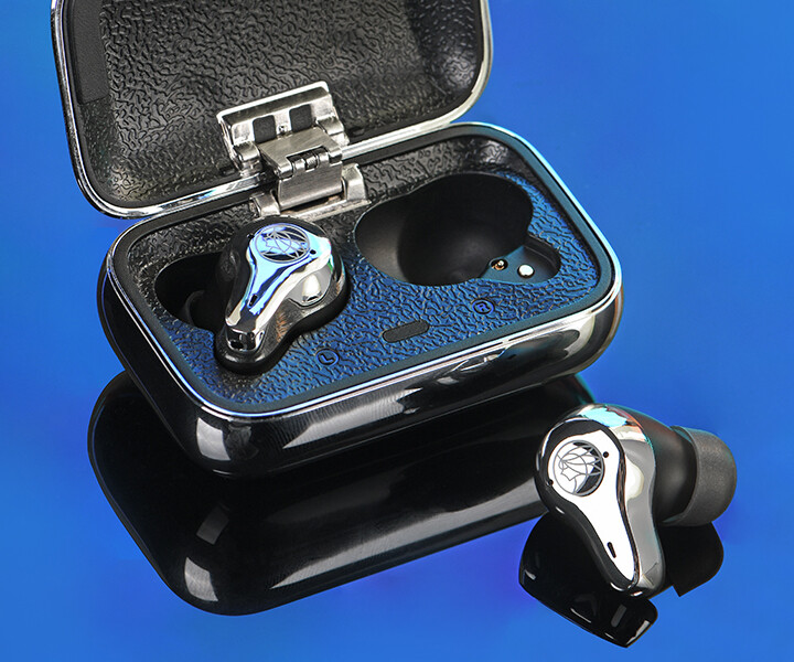 TFZ X3」 2BA構成&aptX対応で音質と接続性をグレードアップ TFZ X3」 2BA構成&aptX対応で音質と接続性をグレードアップ