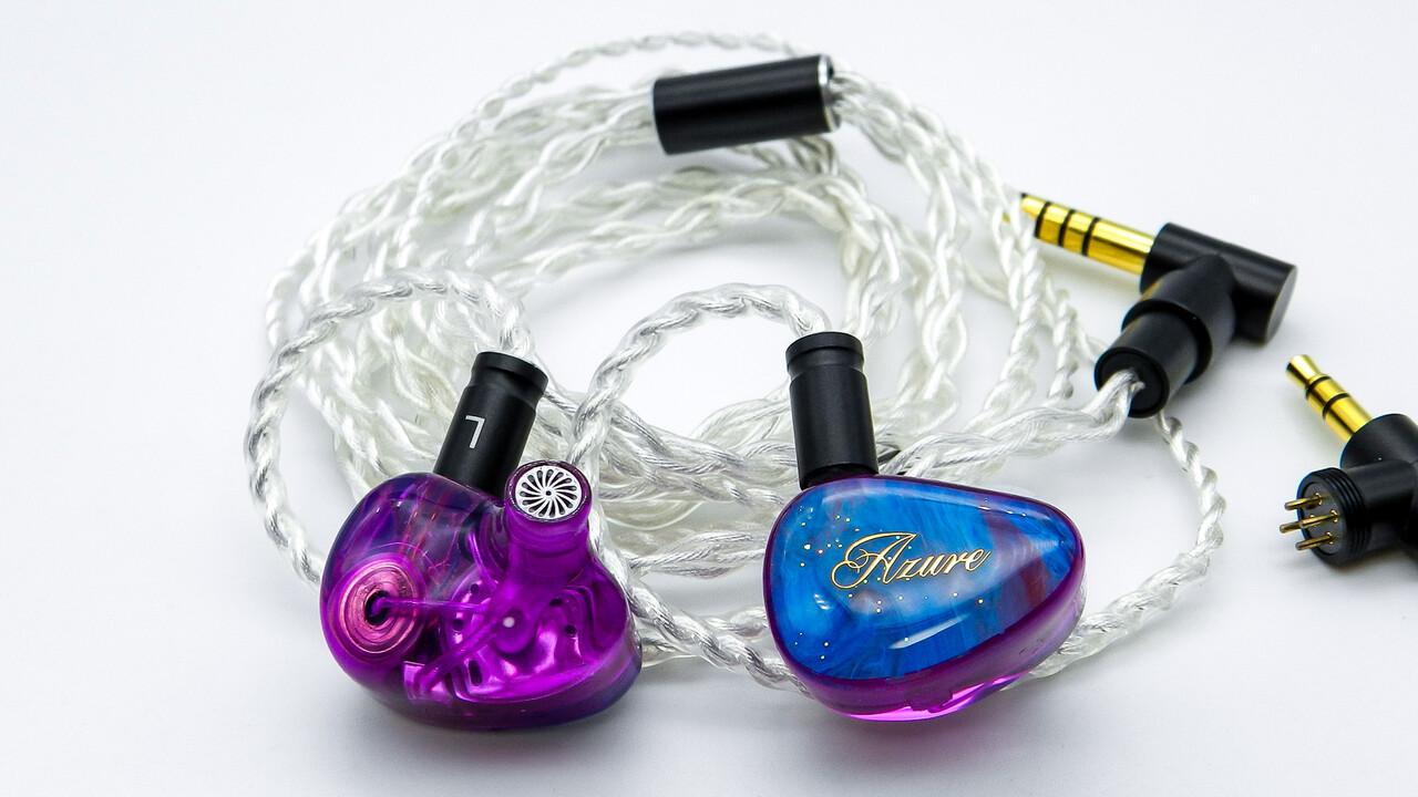 Beep Audio AZURE」 Knowles製BA+10mm+8mmのハイブリッド。ボーカル曲