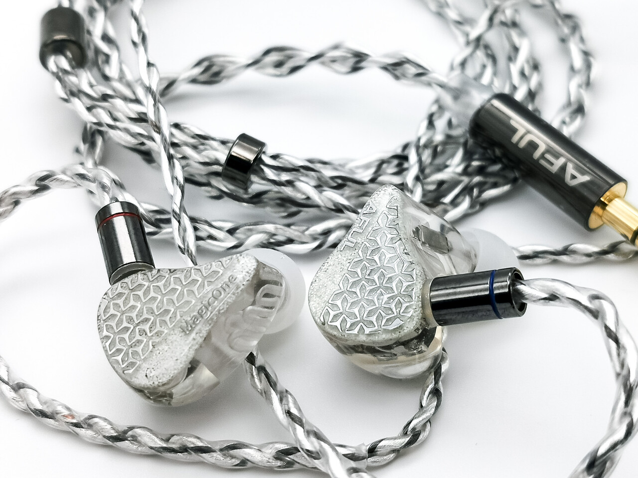 美品 AFUL MagicOne 4.4mmプラグ シングルBA イヤホン】AFUL MagicOne – シングルBAで最大限の音質を、AFUL