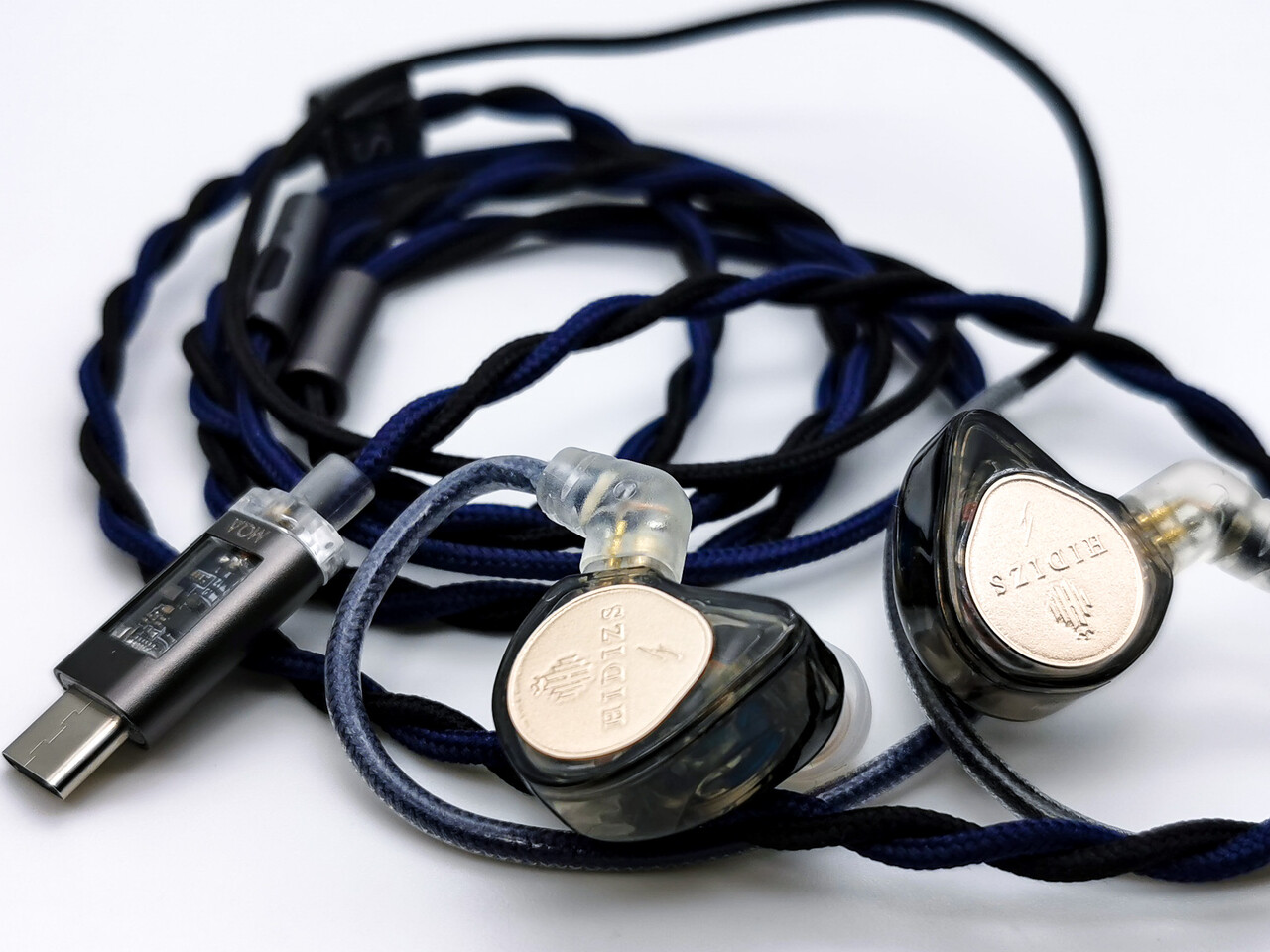 HIDIZS ST2 PRO Nebula 有線ハイレゾイヤホン Type-C式 HIDIZS ST2 Pro Nebula DAC + Earphones – 2-in-1 HiFi Combo by
