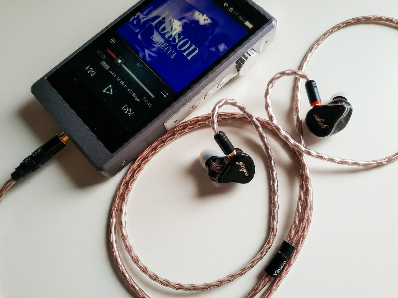 中華イヤホン ytao hybrid　美品　付属品完備 中華イヤホン ytao hybrid 美品 付属品完備の通販 by えむしん's