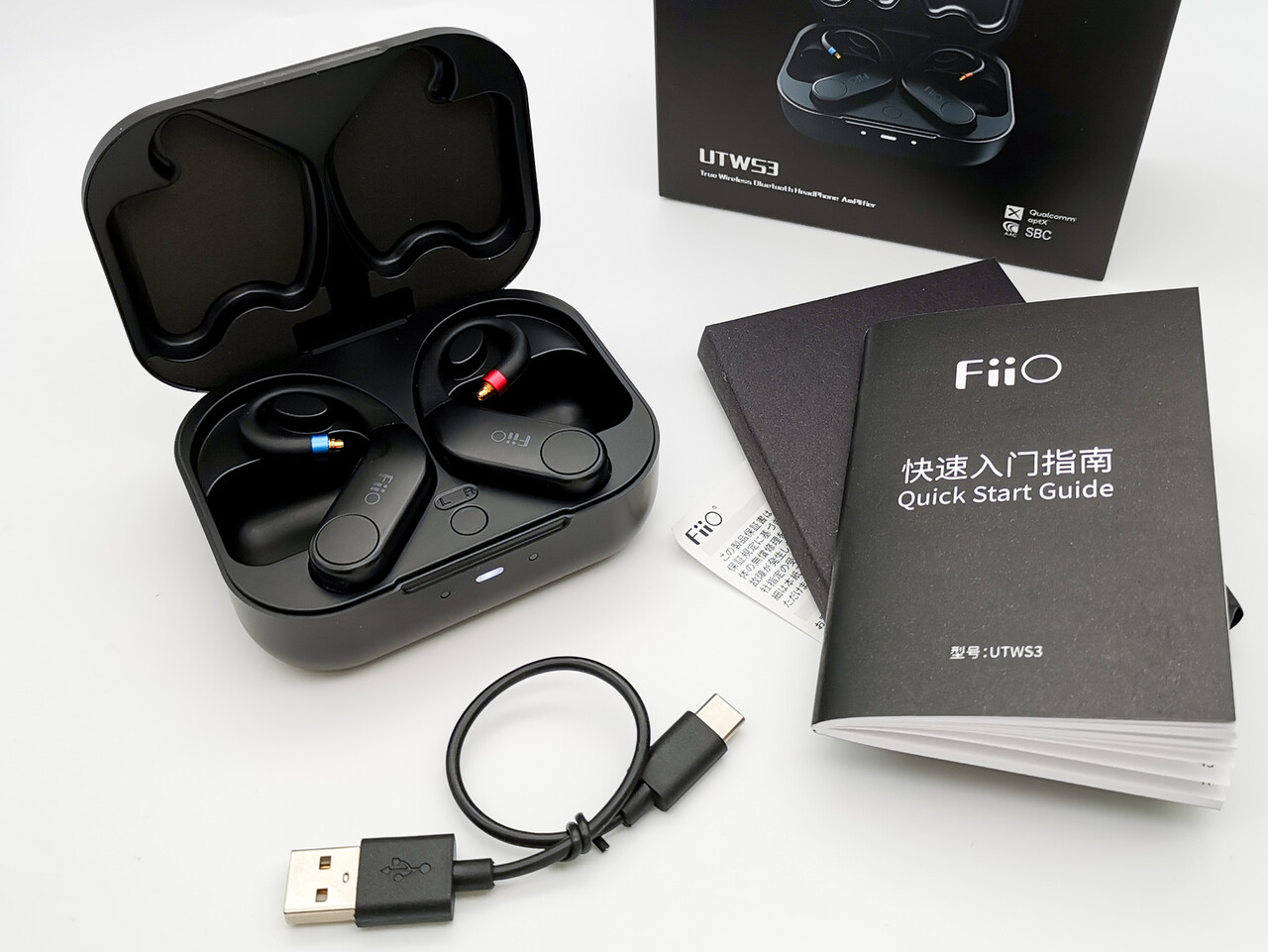 新品未使用！FiiO UTWS3 ワイヤレスイヤホン FiiO、有線イヤホンを手軽にワイヤレス化できるBluetooth