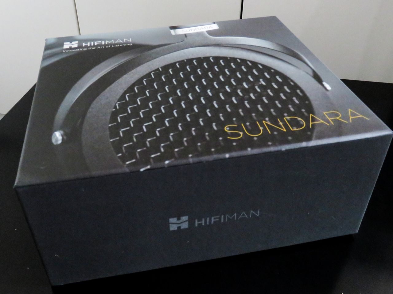 HIFIMAN SUNDARA」 新開発の平面駆動ドライバーとシンプルで HIFIMAN SUNDARA」 新開発の平面駆動ドライバーとシンプルで