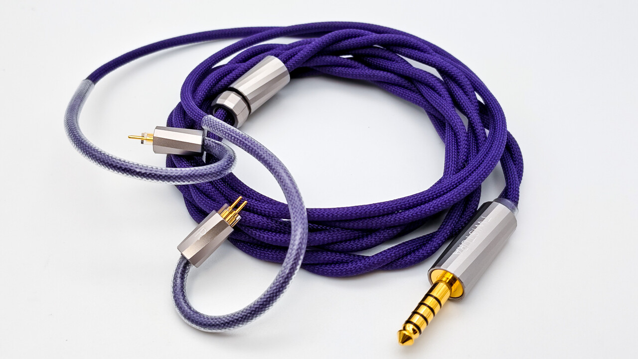 TWISTURA RHYMING DUST」 高純度線材を組み合わせたトリプル