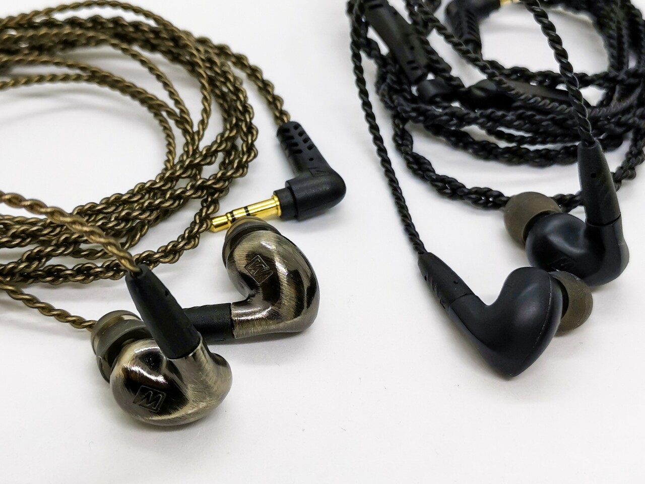 棚からレビュー】 「MeeAudio Pinnacle P1」 抜群の音場感と 棚からレビュー】 「MeeAudio Pinnacle P1」 抜群の音場感と