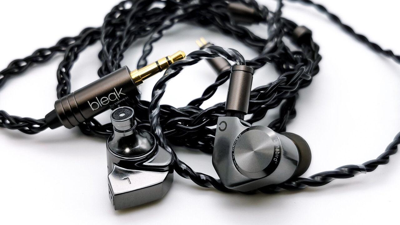 最終価格ORIVETI オリベッティ bleqk Dynabird 有線イヤホン 71P0T+qzmNL._UF350,350_QL50_.jpg