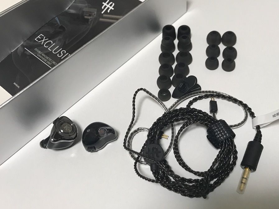 TFZ Exclusive King ダークグレー TFZ EXCLUSIVE KING」分厚い低域に突き抜ける高域。「王者」の