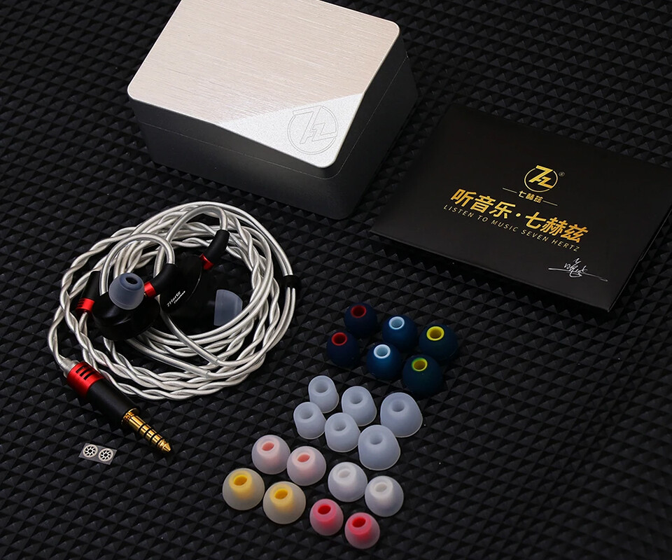 7Hz Timeless」 14.2mm 平面駆動ドライバー搭載。再生環境は選ぶ