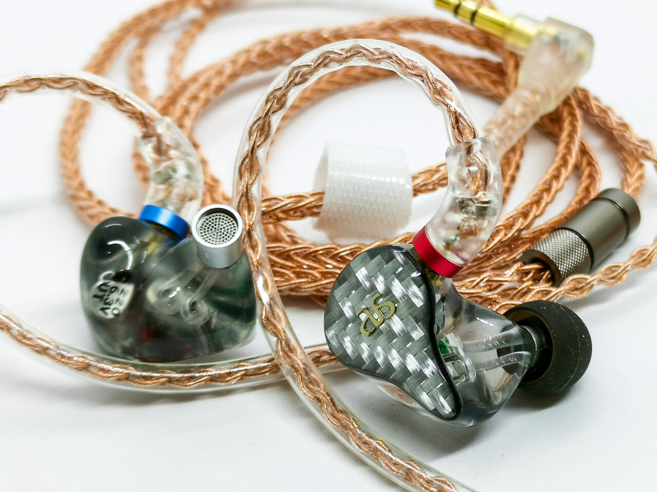 AUDIOSENSE DT200」 コンパクトなシェルに見える巨大なコンデンサ。2BAらしからぬ重厚な中低域が魅力の日本限定仕様イヤホン【レビュー】  : bisonicr keep walking.