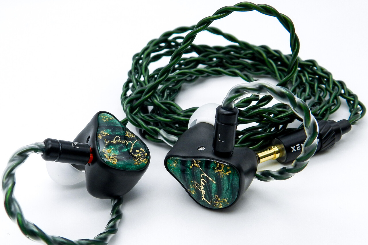 XENNS Mangird Tea Pro SE」 モニター的な表現力の高さに優れた