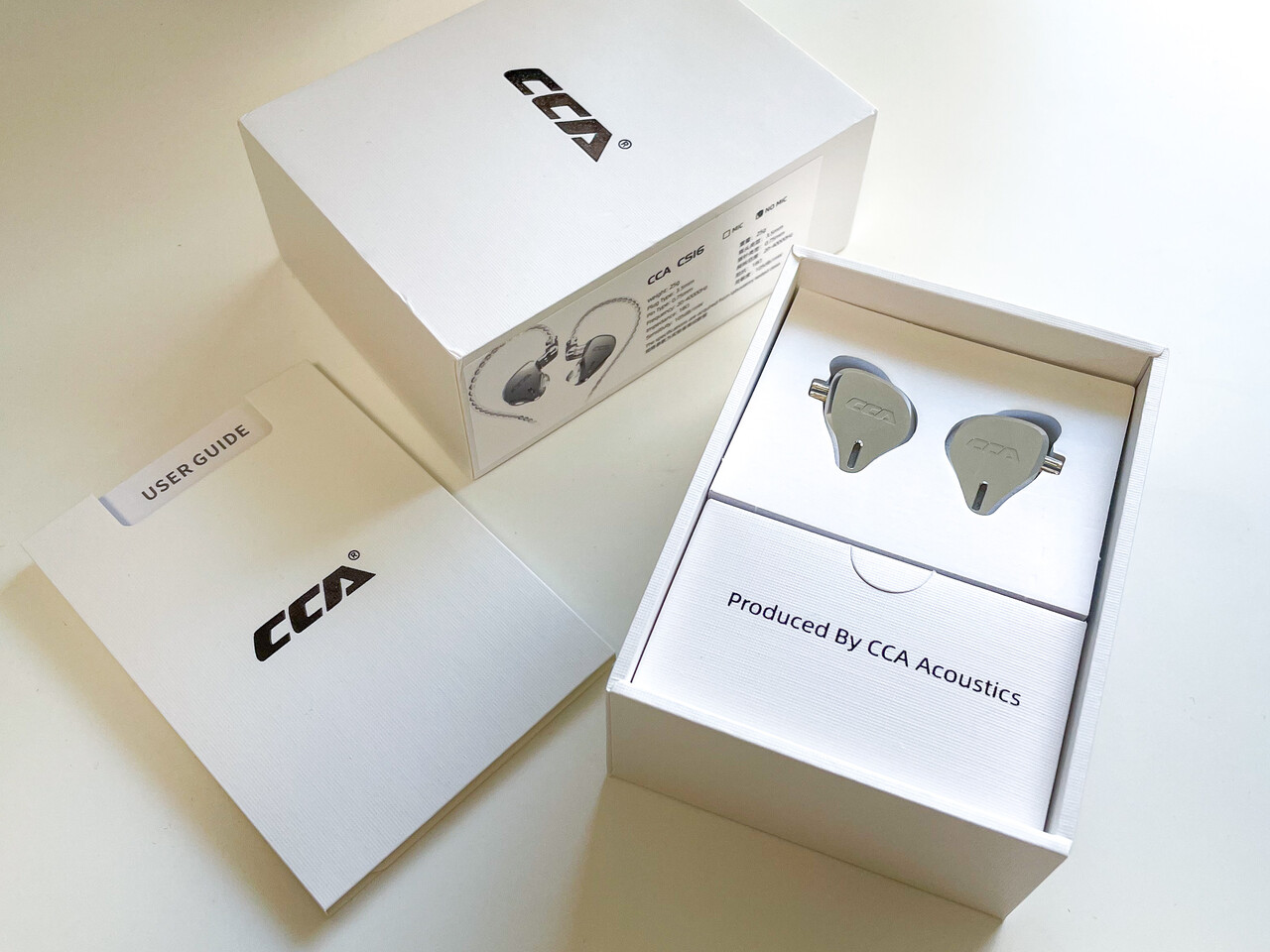 CCA CS16 シルバー　中華イヤホン　新品　未開封 CCA CS16」 8BA構成でアンダー100ドル。音質面で改良されるも