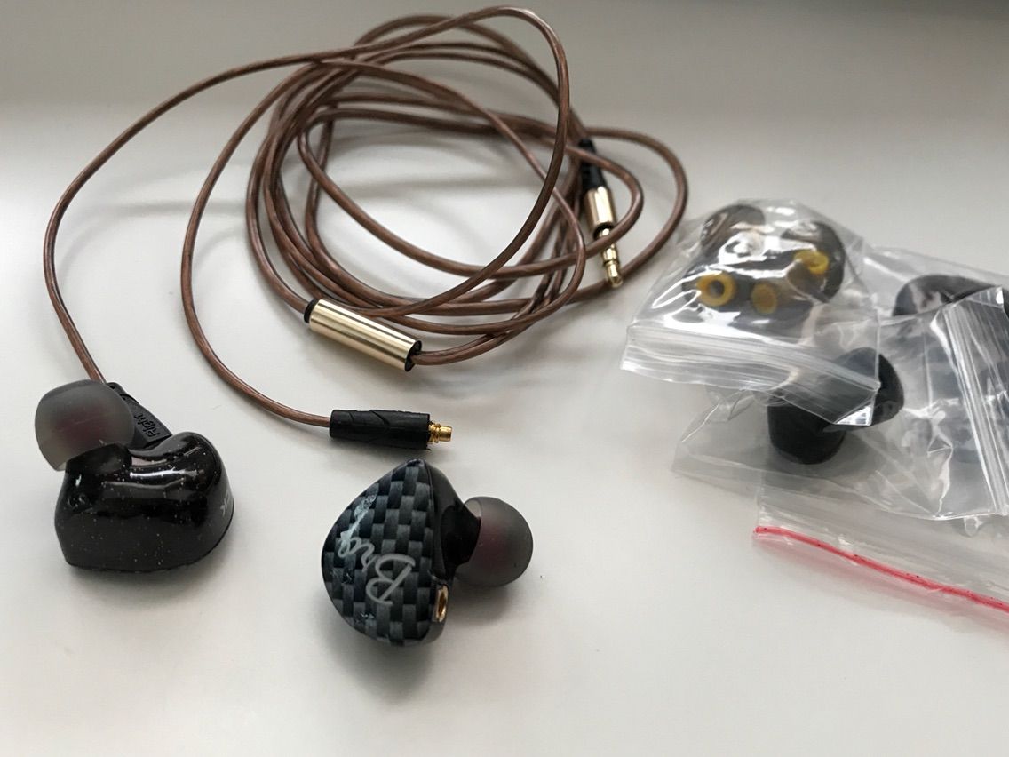 NICEHCK Bro」アンダー3000円激安ハイブリッド中華イヤホンを NICEHCK Bro」アンダー3000円激安ハイブリッド中華イヤホンを