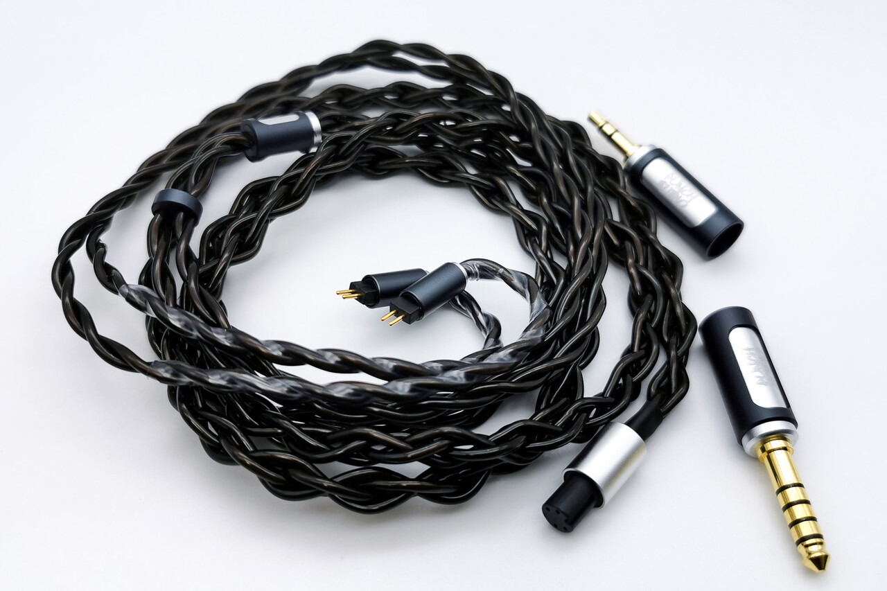 Punch Audio Martilo」低域強化型(Basshead)ながら優れたバランスと