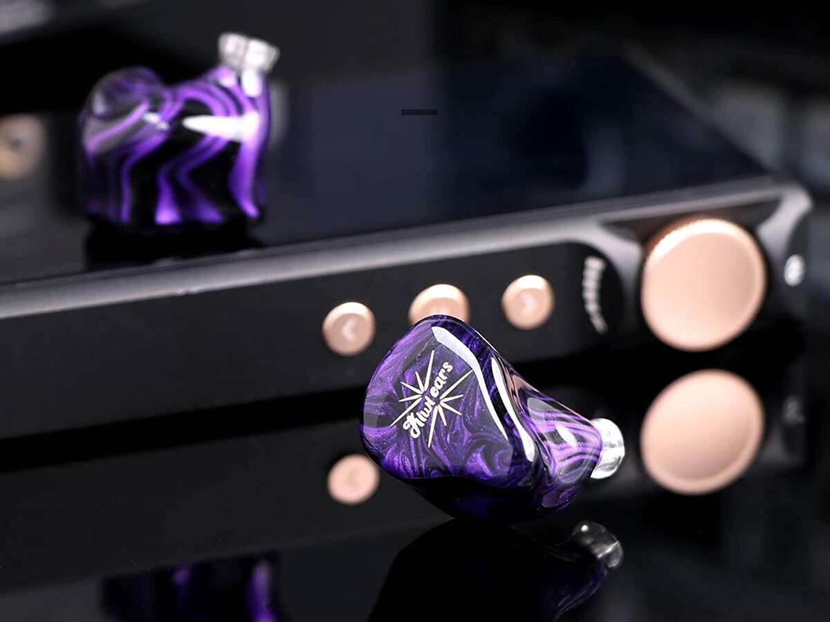 Kiwi Ears Quartet」 美しいデザインに圧倒的な低域を持つ2BA+2DD構成