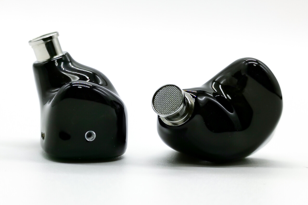 XENNS Mangird Top」 Knowles&Sonion製BAとベリリウムコート XENNS Mangird Top」 Knowles&Sonion製BAとベリリウムコート