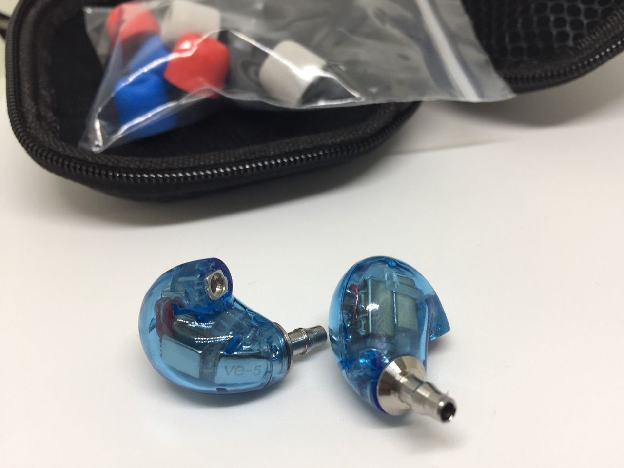 Wooeasy DIY 846 5BA (EE846改良型ブルーモデル)」が想像以上 Wooeasy DIY 846 5BA (EE846改良型ブルーモデル)」が想像以上