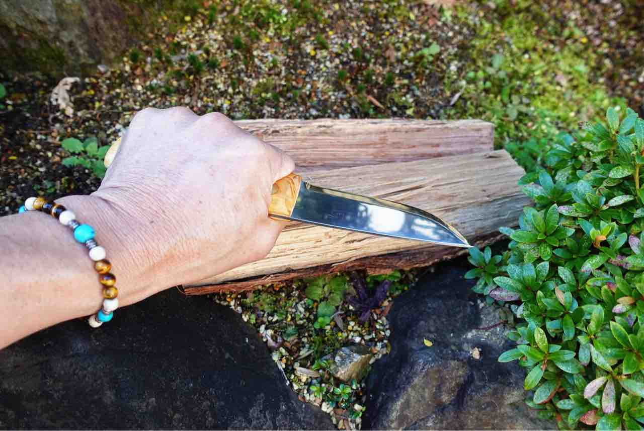 ナイフ沼？HELLE TEMAGAMI 14C28N リミテッドエディション