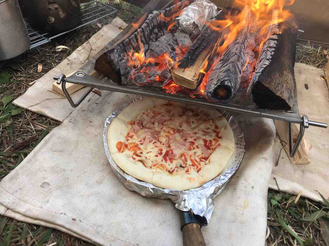 【めっちゃ変わる】 ピザも焼ける焚き火台 ストーブ+コンロ
