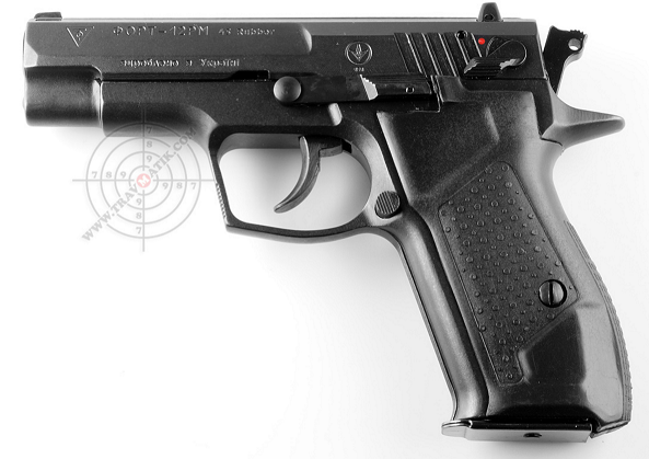 マカロフ自動拳銃の後継としてウクライナの法執行機関にて制式採用された自動拳銃 フォルト12とは コメント