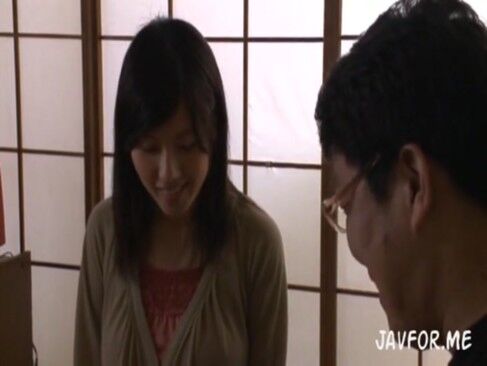 夫の上司に犯される若妻長澤あずさのエロ動画