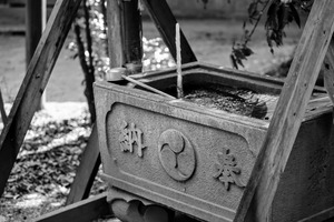 神社 手水舎（ちょうずや）