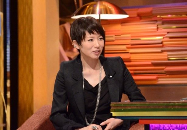 椎名林檎 Tv番組で だってもうcdはダメでしょ オリンピックまでにキャバレーを経営したい と語る Root News