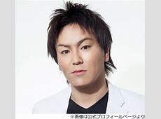 【またも危機一髪】ライオンに噛まれた人気芸人、今度はロケ中に“熊と遭遇”　恐怖映像に「危なすぎる」「命がけすぎ」と騒然