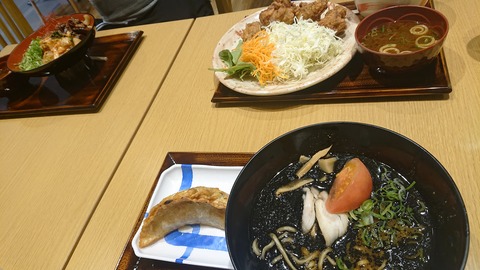行く道中、サービスエリアで