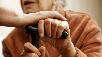 Elderly people living alone