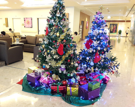 メリークリスマス、ミスターシージンピン、オメェのせいで腕が痛いぞボケカス!